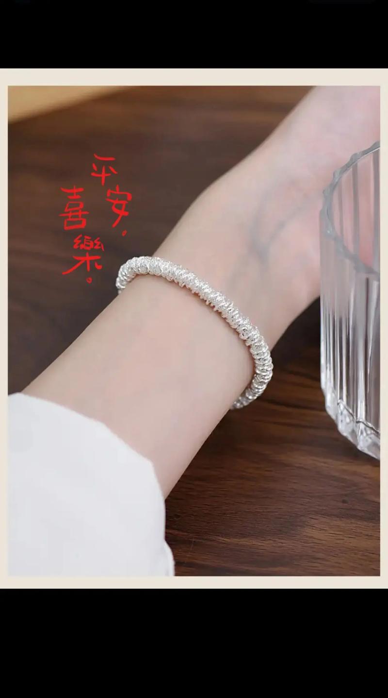 手工盤纏，銀光私享 精品99純銀碎銀手鏈的匠心魅力